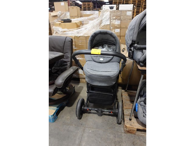 Kinderwagen + toebehoren p'tit chau - afbeelding 4 van  11