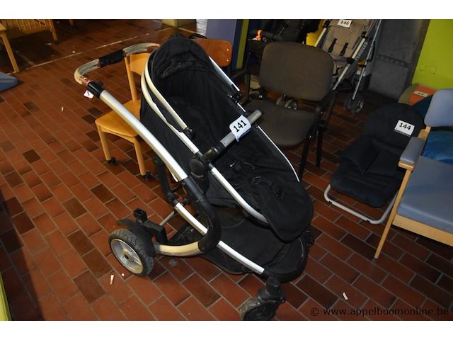 Kinderwagen - afbeelding 2 van  2