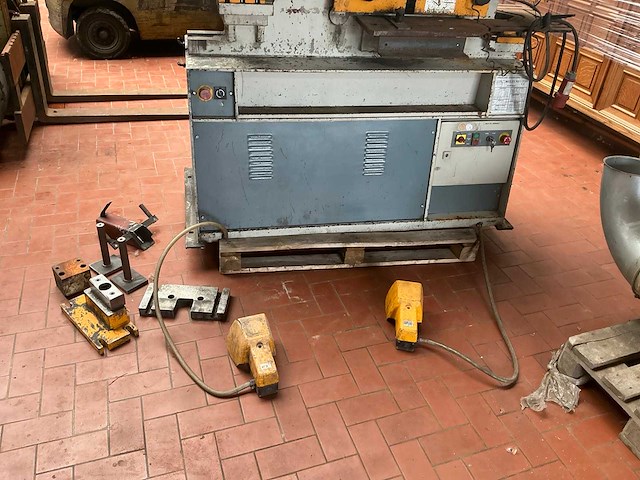 Kingsland multi70 pons- en knipmachine - afbeelding 6 van  13