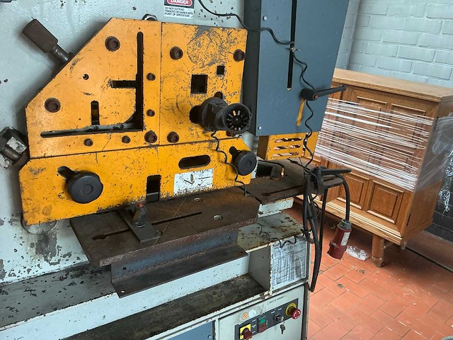 Kingsland multi70 pons- en knipmachine - afbeelding 12 van  13