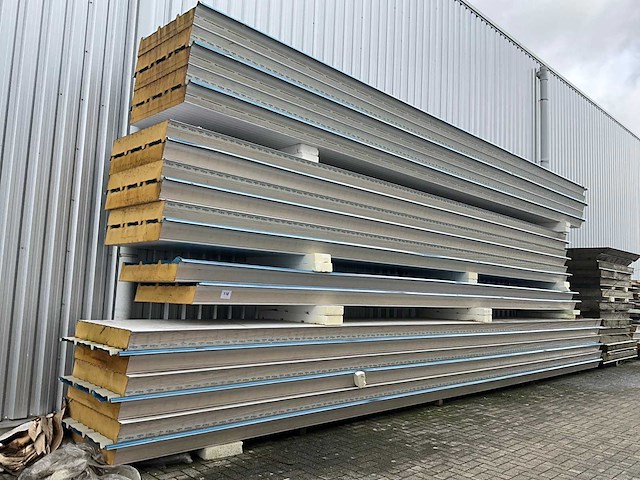 Kingspan quad-core isolatiepanelen (25x) - afbeelding 1 van  14