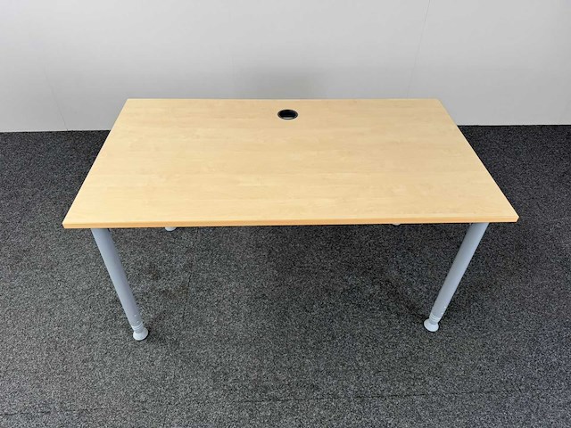 Kinnarps - bureau 140x80 - bureautafel (6x) - afbeelding 2 van  5
