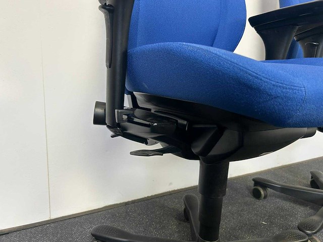 Kinnarps - desk chair (2x) - afbeelding 3 van  7