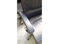 Kinnarps - lederen directiebureaustoel - afbeelding 2 van  10