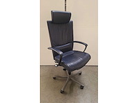 Kinnarps - lederen directiebureaustoel - afbeelding 4 van  10