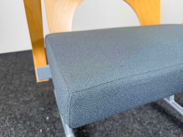 Kinnarps - lounge chair - fauteuil - afbeelding 2 van  4