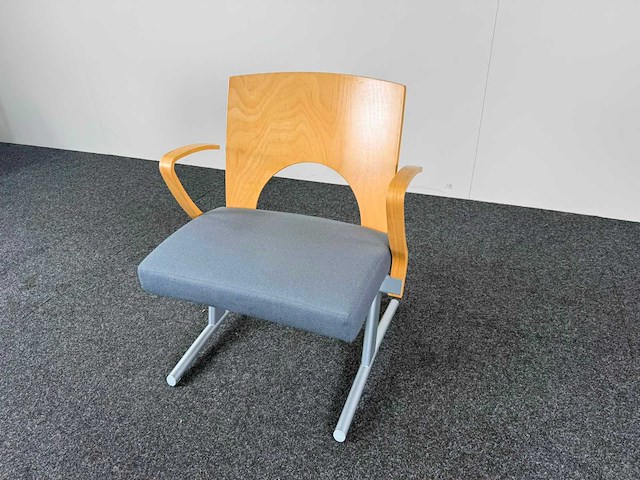 Kinnarps - lounge chair - fauteuil - afbeelding 3 van  4