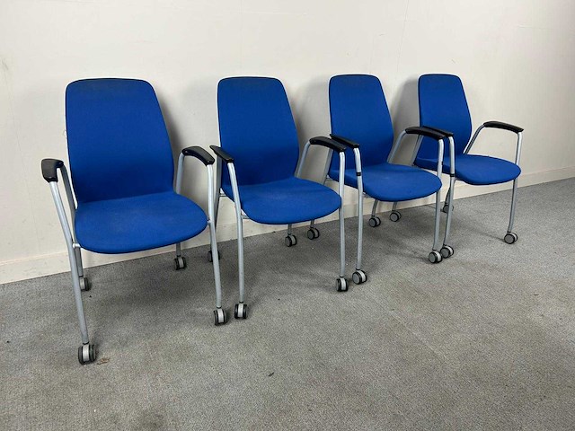 Kinnarps - ontvangststoelen - wachtkamerstoel (10x) - afbeelding 4 van  5