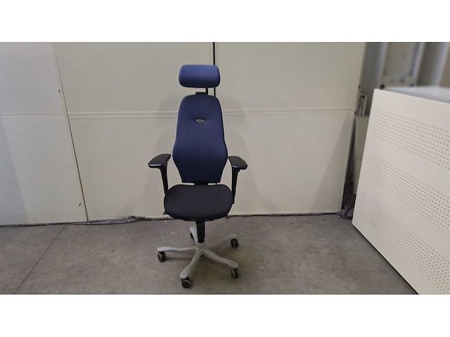 Kinnarps - plus(6) - ergonomische bureaustoel refrubished - afbeelding 1 van  14