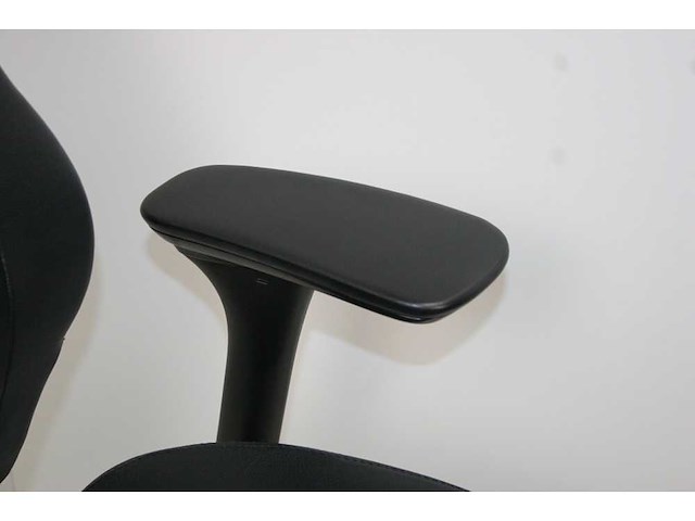 Kinnarps - plus(6) - ergonomische lederen bureaustoel - afbeelding 3 van  5