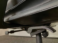 Kinnarps - zit sta directie bureau elektrisch verstelbaar - office set - bureautafel - afbeelding 2 van  26