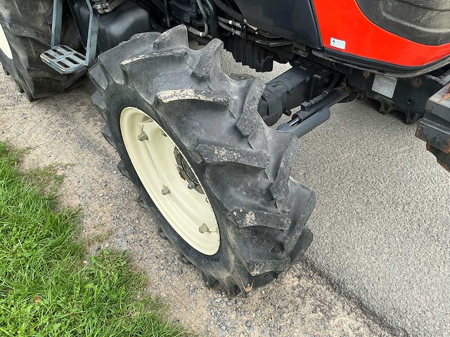 Kioti dk551c vierwielaangedreven landbouwtractor - afbeelding 2 van  30
