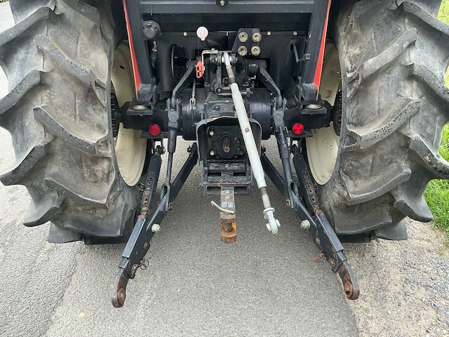 Kioti dk551c vierwielaangedreven landbouwtractor - afbeelding 6 van  30