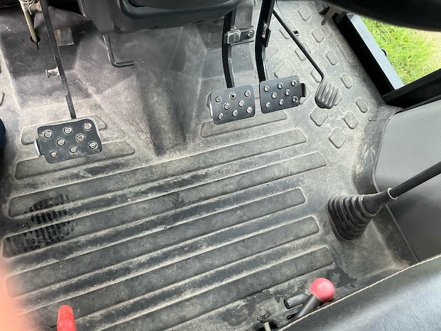 Kioti dk551c vierwielaangedreven landbouwtractor - afbeelding 18 van  30