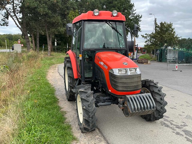 Kioti dk551c vierwielaangedreven landbouwtractor - afbeelding 12 van  30