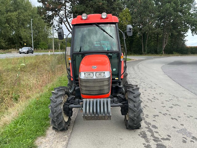 Kioti dk551c vierwielaangedreven landbouwtractor - afbeelding 26 van  30