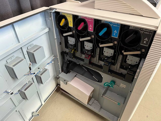 Kip 860 - professionele productieplotter - afbeelding 15 van  16
