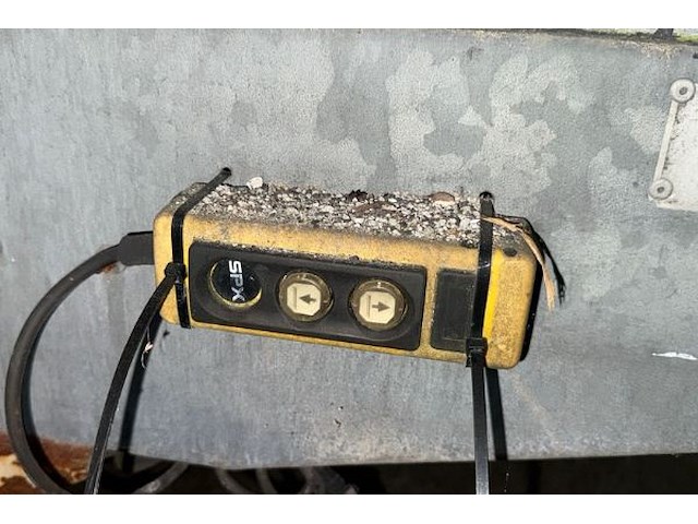 Kipaanhangwagen geremd dubbelas janssens - afbeelding 12 van  12