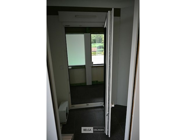 Kipdeur met rolluik h215xb97 cm - afbeelding 3 van  4
