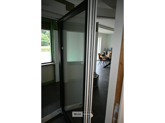 Kipdeur met rolluik h215xb97 cm - afbeelding 4 van  4