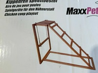 Kippenspeeltoestel / kippentrap 100 x 50 x 81cm - afbeelding 3 van  3