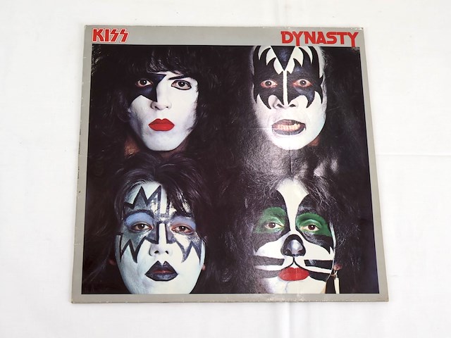 Kiss - afbeelding 1 van  5