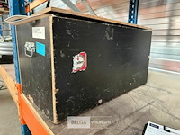 Kist met 2 megafoon systemen - afbeelding 2 van  4