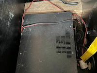 Kist met 2 megafoon systemen - afbeelding 3 van  4