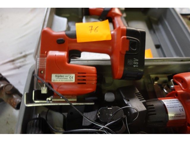 Kist met divers electrisch materiaal - afbeelding 4 van  6