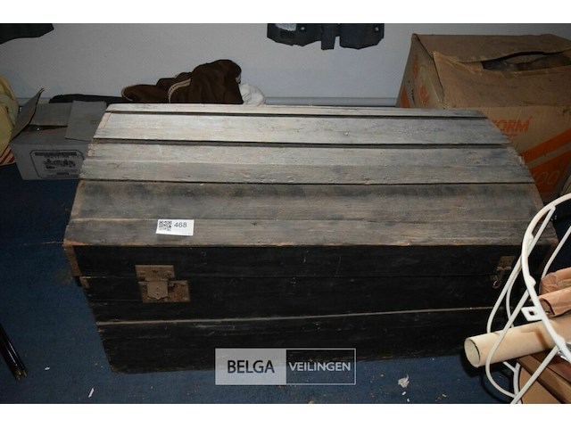 Kist met inhoud - afbeelding 1 van  4