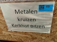 Kist met kruisen - afbeelding 2 van  5