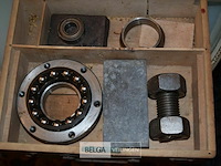 Kistje met lagers - afbeelding 1 van  4