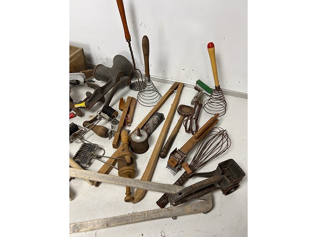 Kitchenaria: 30 stuks oud keukenmateriaal - afbeelding 3 van  3