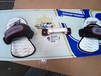 Kitesurfende twintip-fanaticus - afbeelding 1 van  4