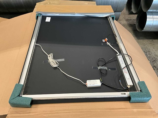 Kivu badkamerkast met wastafelblad en spiegel - afbeelding 3 van  11