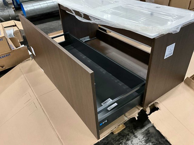 Kivu badkamerkast met wastafelblad en spiegel - afbeelding 4 van  7