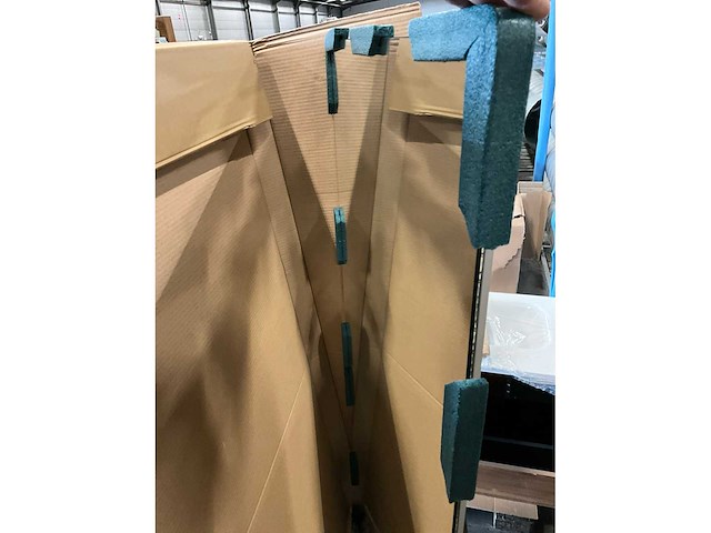 Kivu badkamerkast met wastafelblad kolomkast en spiegel - afbeelding 3 van  11