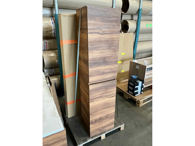 Kivu badkamerkast met wastafelblad kolomkast en spiegel - afbeelding 9 van  11