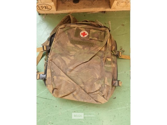 Kl landmacht medische veldrugzak 45l dpm camo - afbeelding 1 van  3