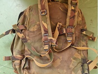Kl landmacht medische veldrugzak 45l dpm camo - afbeelding 2 van  3