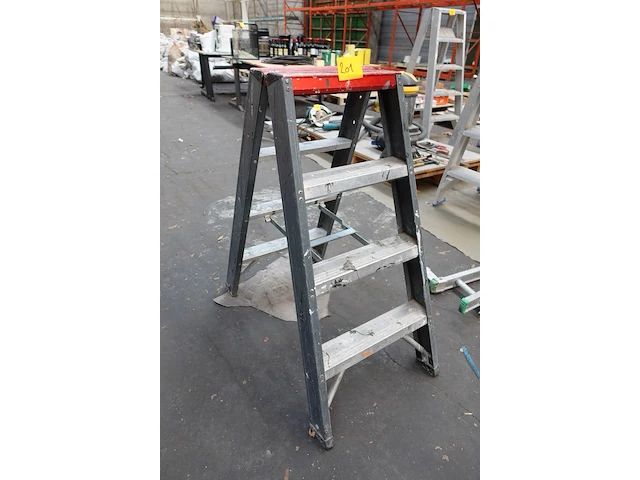 Klapladder aluminium altrex - afbeelding 1 van  2