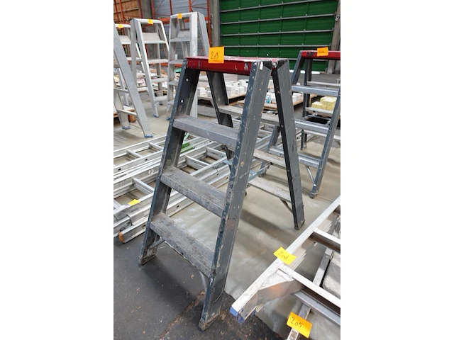 Klapladder aluminium altrex - afbeelding 1 van  2