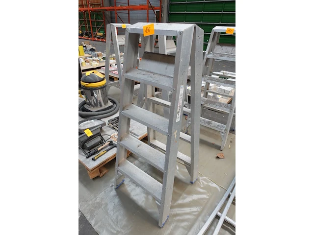 Klapladder aluminium solide - afbeelding 1 van  2