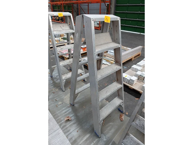 Klapladder aluminium solide - afbeelding 1 van  1