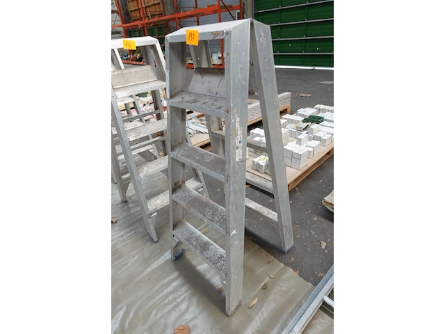 Klapladder aluminium solide - afbeelding 1 van  2
