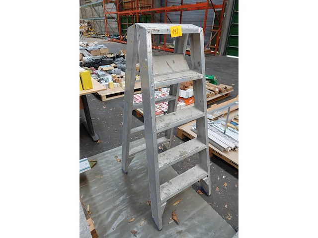Klapladder aluminium solide - afbeelding 1 van  2