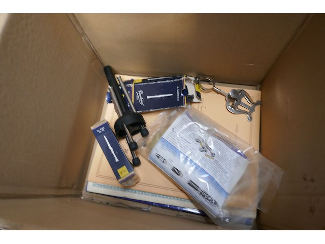 Klarinet crampon & cie + partiturenstatief - afbeelding 5 van  5