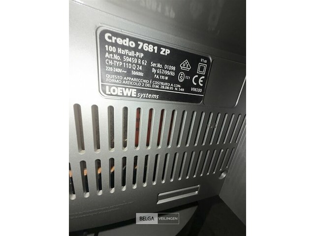 Klassieke 100 hz crt-televisie van loewe systems en staanlamp - afbeelding 7 van  7