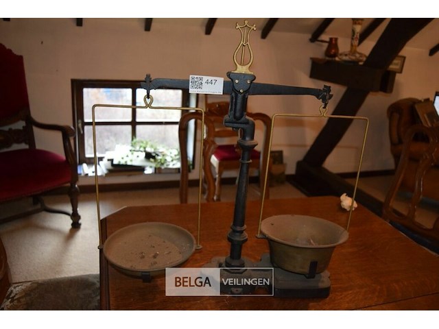 Klassieke balansweegschaal - afbeelding 1 van  4