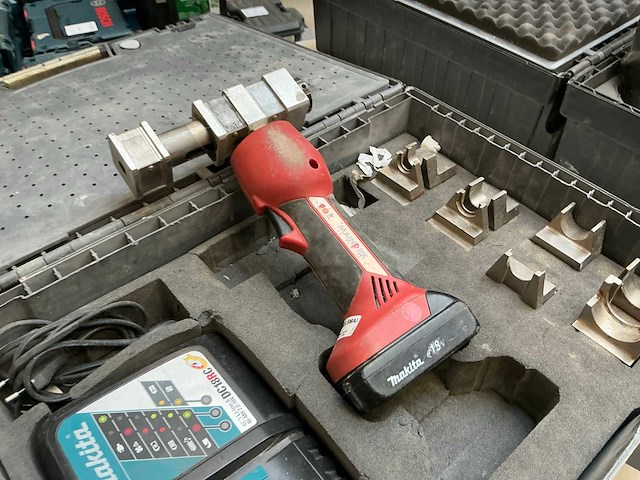 Klauke mainpex mapax2lmai hydraulische accu-krimpgereedschap - afbeelding 3 van  5
